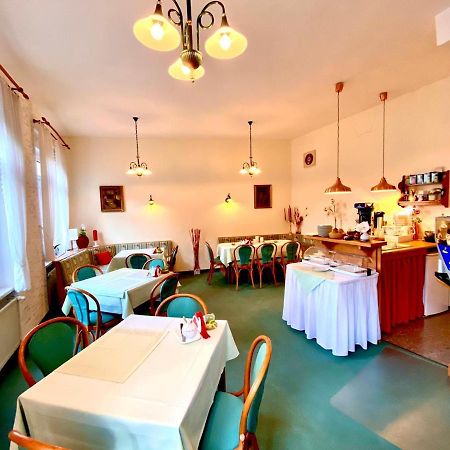 Parkhotel Schnorr لوثرستادت ايسليبن المظهر الخارجي الصورة
