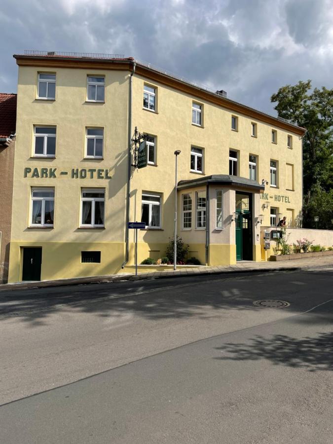 Parkhotel Schnorr لوثرستادت ايسليبن المظهر الخارجي الصورة